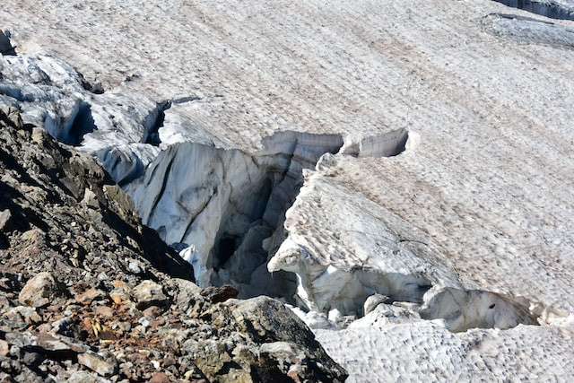 世界五大令人驚嘆和破紀錄的天坑!2023年最值得冒險的天坑之旅!