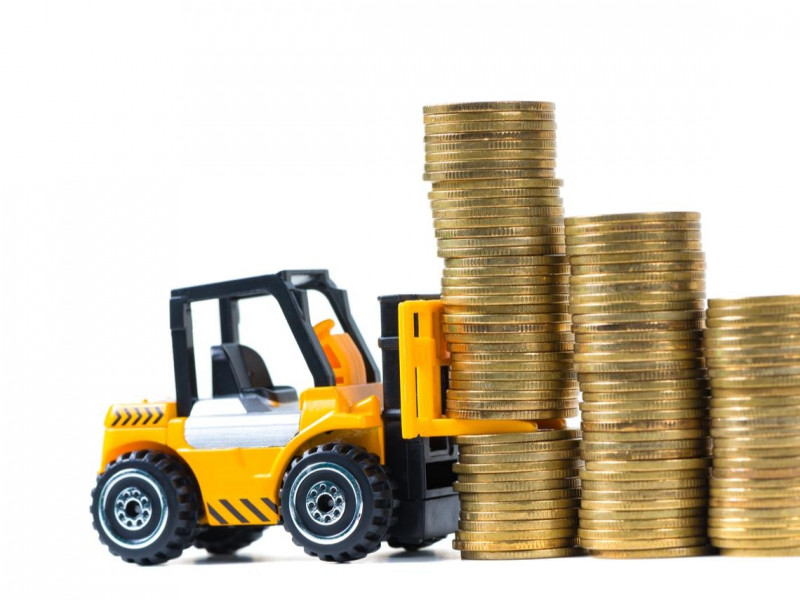 為什麼有錢人喜歡借錢，窮人卻視負債為洪水猛獸？2個阿婆買房故事看懂：窮人思維最可怕的地方